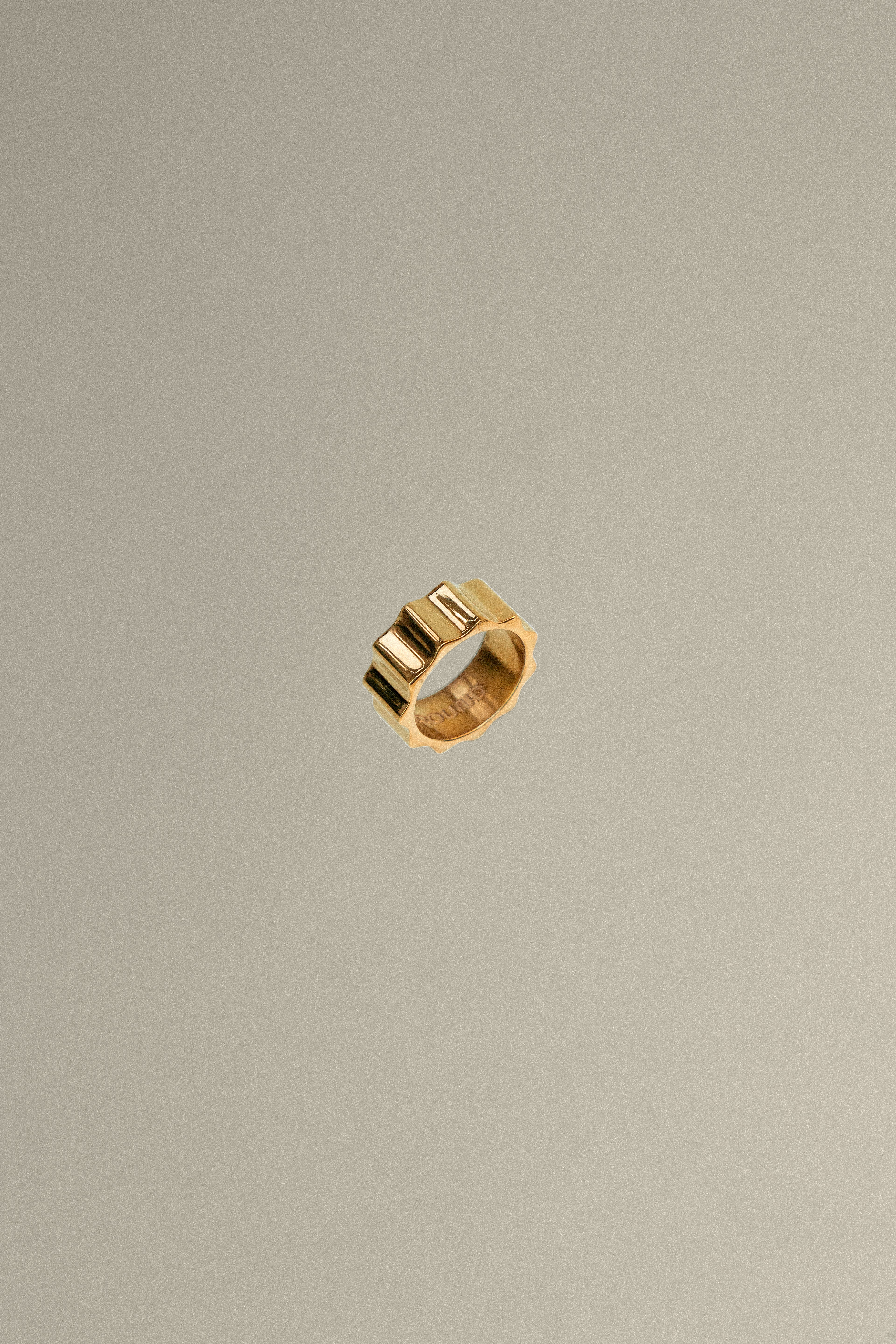 Ring Iris